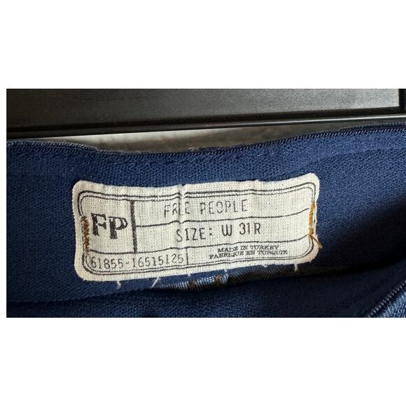 Free People Penny Pull-on Flare denim jeans; elastic waist Size 31 - Picture 3 of 4